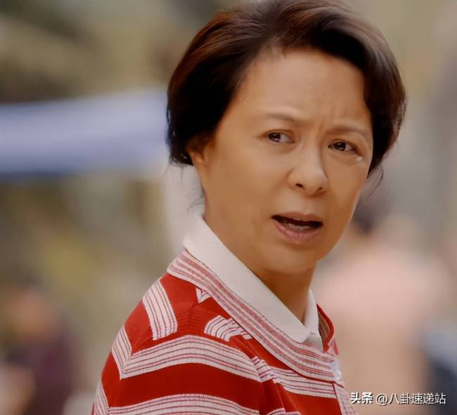 演戏48年无绯闻，64岁的刘佳在《以法之名》风采依旧